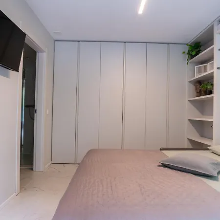 Center - Free Parking, Netflix And Wi-fi *