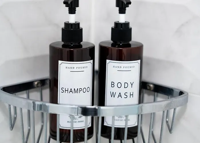 Center - Free Parking, Netflix And Wi-fi Apartment *