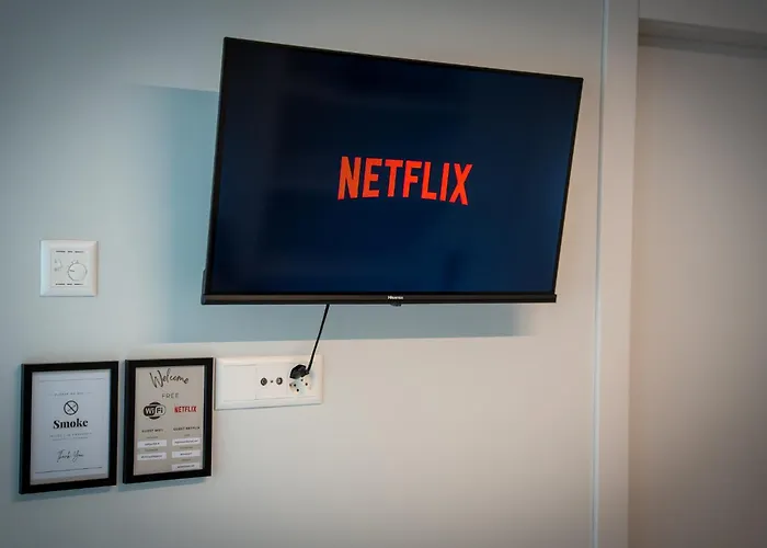 Center - Free Parking, Netflix And Wi-fi *