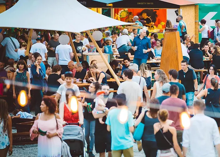 Apartment Center - Free Parking, Netflix And Wi-fi