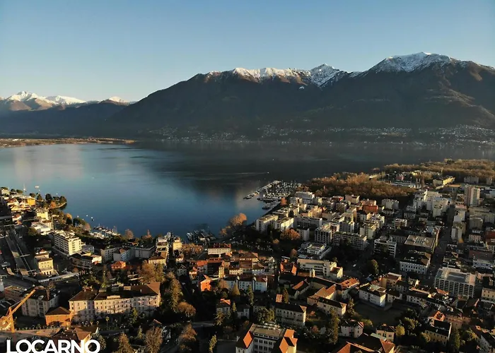 Apartment Center - Free Parking, Netflix And Wi-fi *